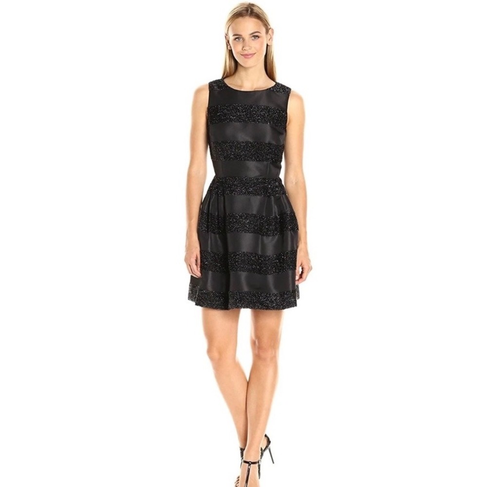 Size 6 CeCe Black Fit & Flare Dress‎ Sleeveless Striped Party Cocktail